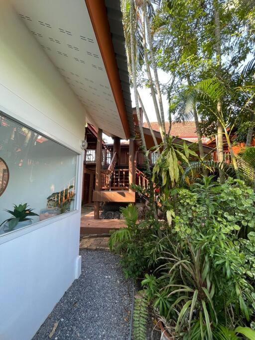 Ban Pairoj By Siam Modern Guesthouse Nai Yang Exterior foto